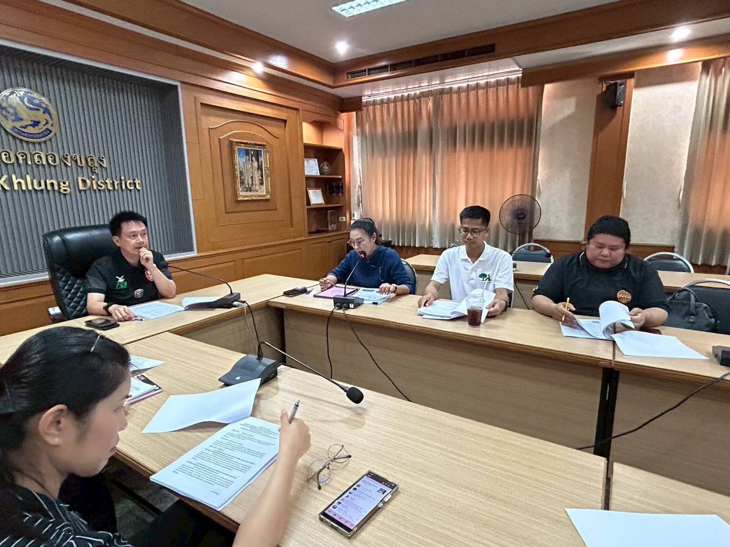 พช.คลองขลุง ดำเนินการประชุมส่งเสริมการบูรณาการกลไกการขับเคลื่อนการขจัดความยากจนระดับอำเภอ(ศจพ.อ.)